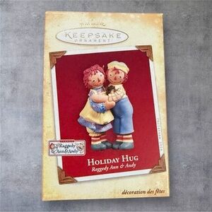 Raggedy Ann & Andy Holiday Hug 2004 Hallmark Keepsake Christmas Ornament
